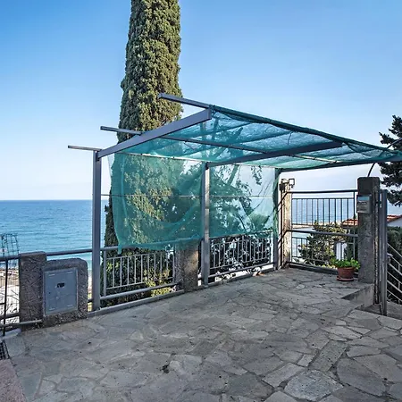 Alba Marina Apartment