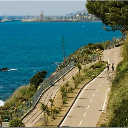 Alba Marina Апартаменты *